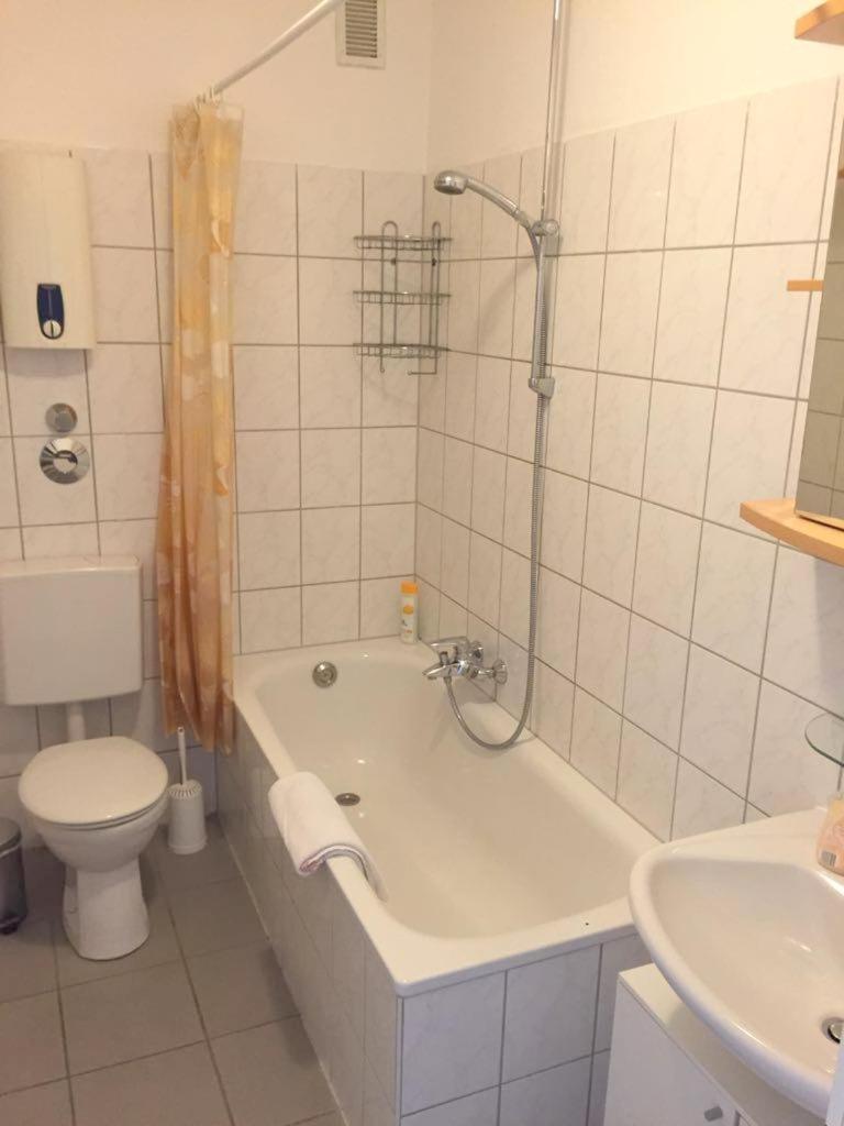 Schwalbacher Residenz Francoforte sul Meno Esterno foto